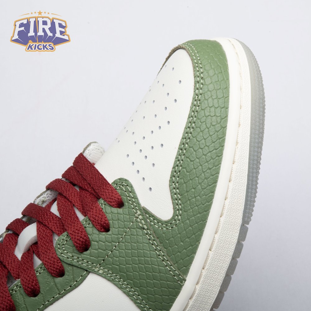 Jordan 1 Retro Low OG Year of the Dragon (2024) FN3727-100 Unisex