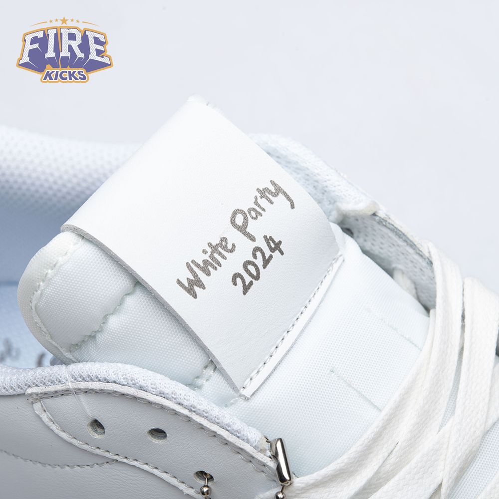 Travis Scott x Air Jordan 1 Low Triple White Unisex