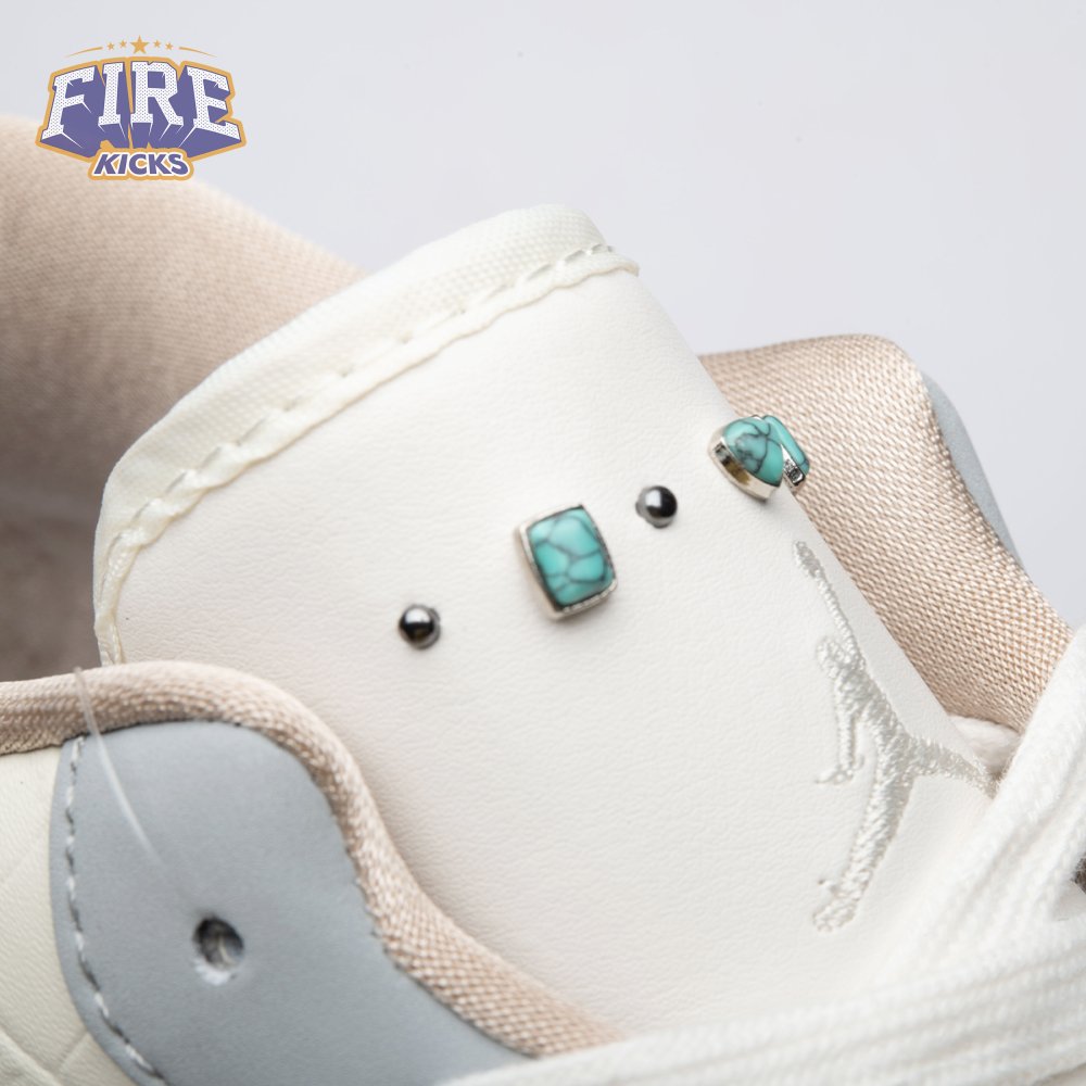 Jordan 1 Low Sail Soft Pearl IH7323-100 Unisex