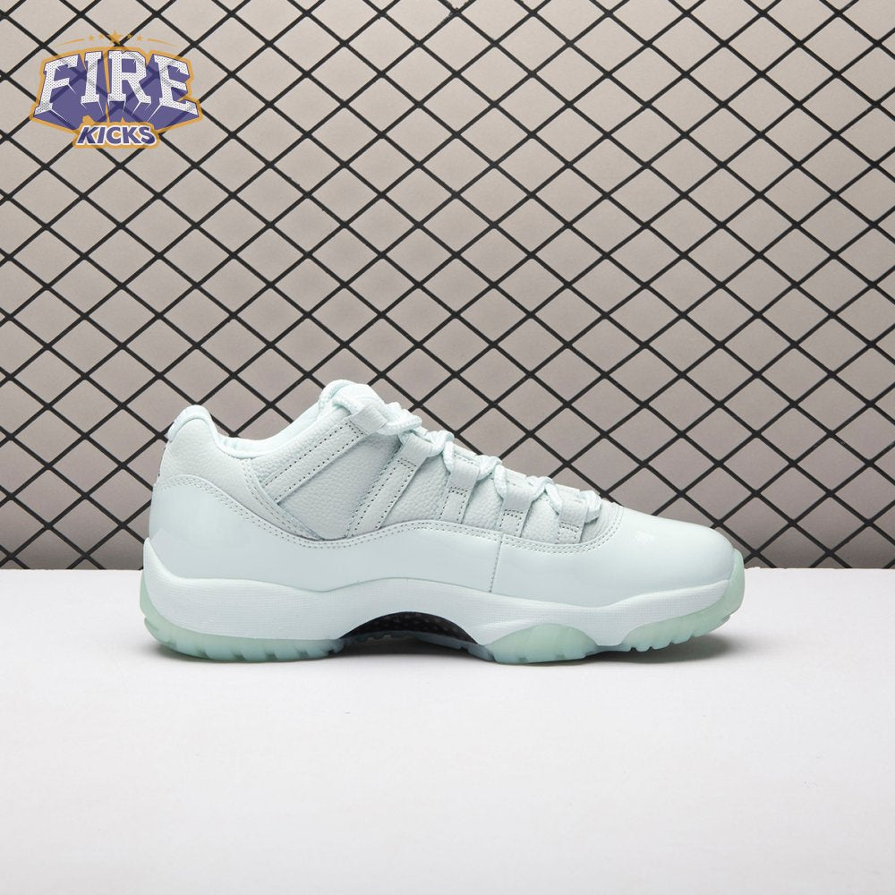 Air Jordan 11 Igloo IW1882-300 Unisex