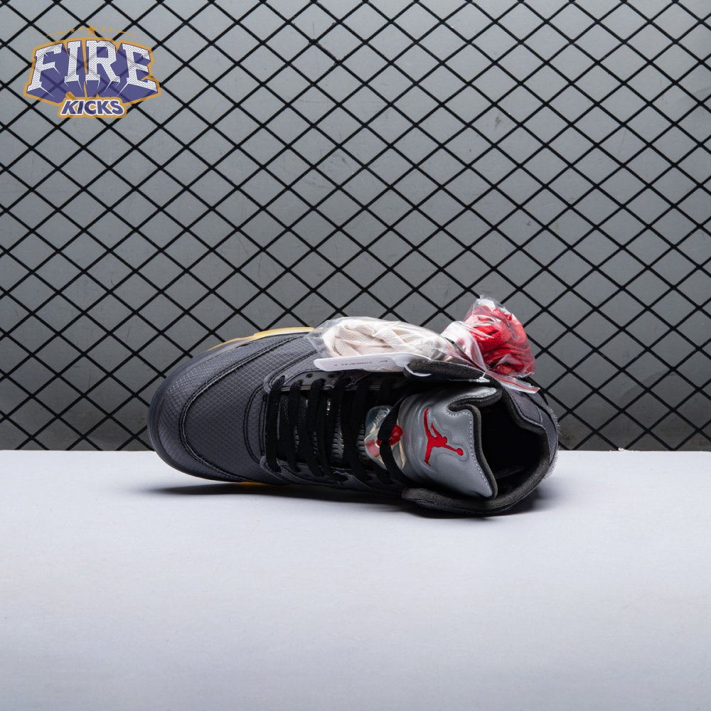 Off-White x Air Jordan 5 Retro SP Muslin Unisex