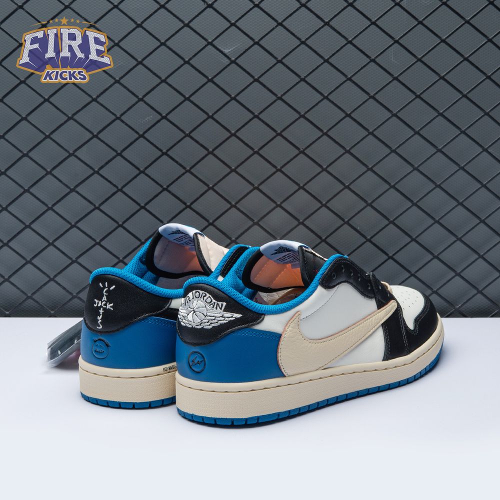 Travis Scott x Air Jordan 1 Retro Low Unisex