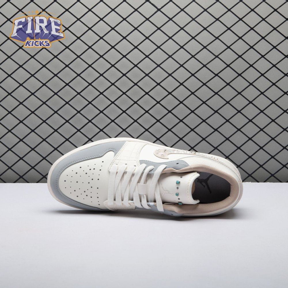 Jordan 1 Low Sail Soft Pearl IH7323-100 Unisex