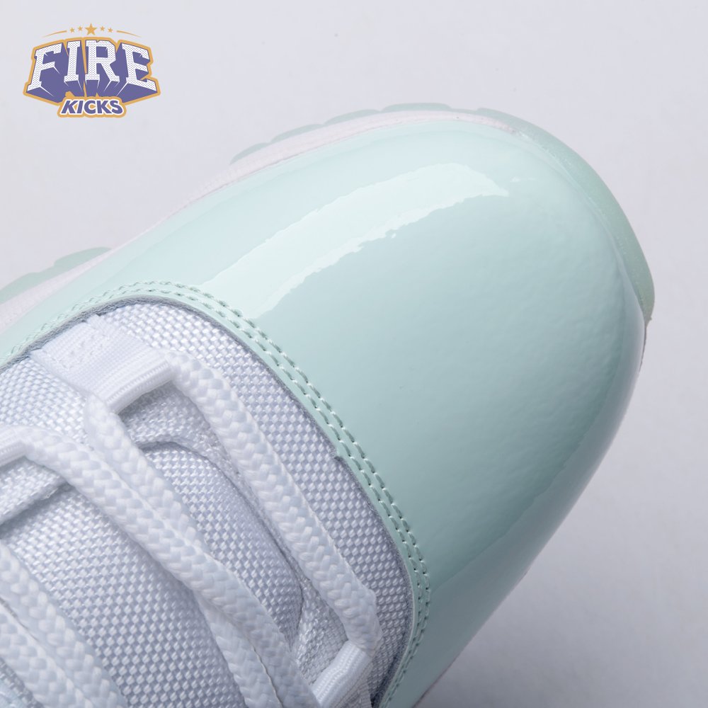 Jordan 11 Retro Low Igloo AH7860-103 Unisex