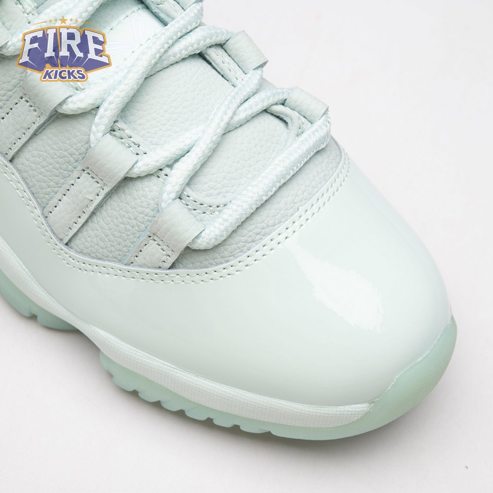 Air Jordan 11 Igloo IW1882-300 Unisex