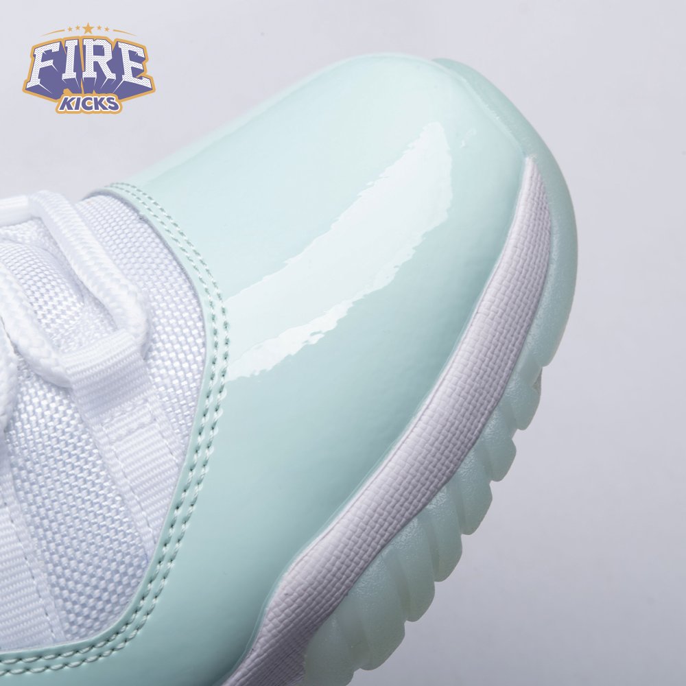 Jordan 11 Retro Low Igloo AH7860-103 Unisex