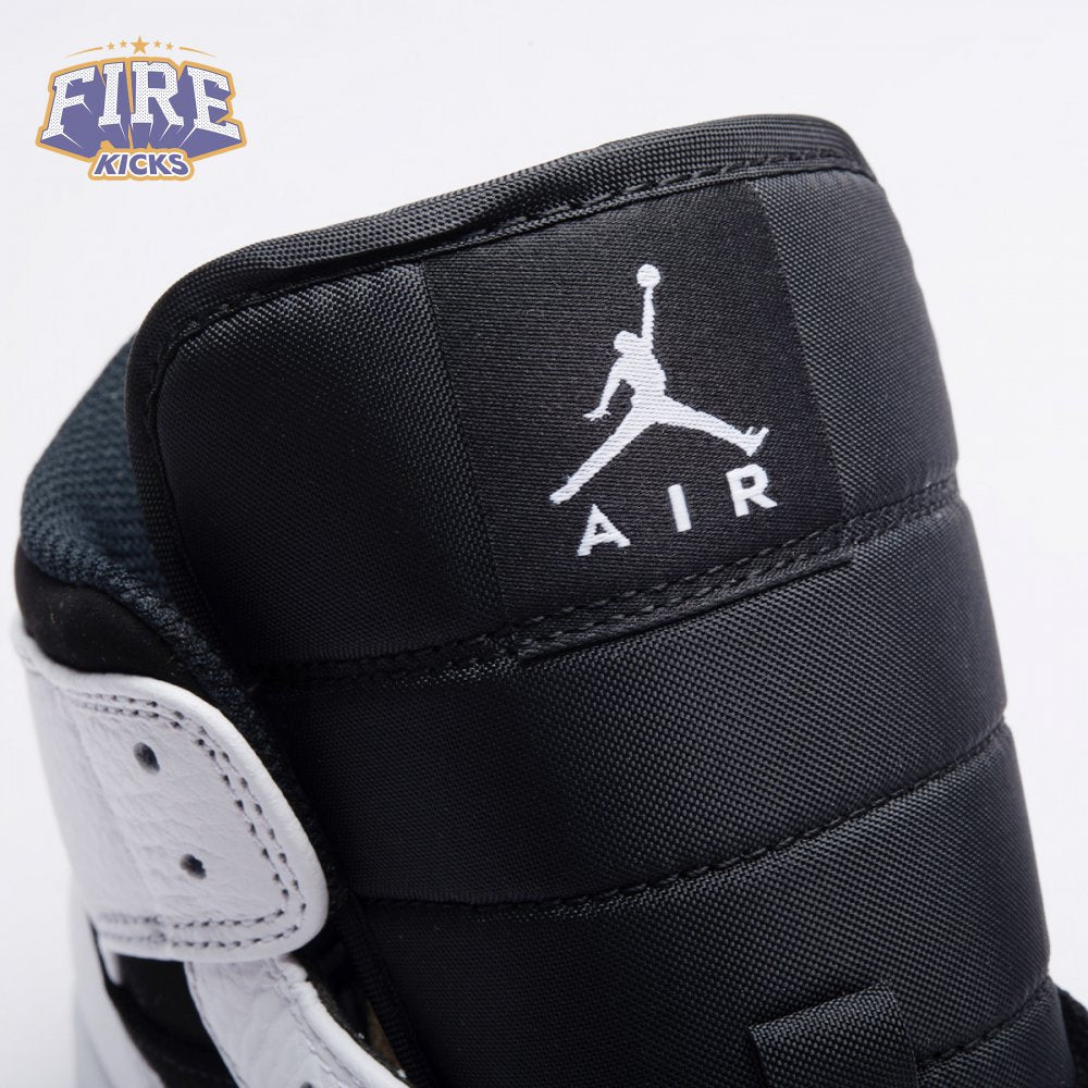 Air Jordan 1 Mid White Black Unisex