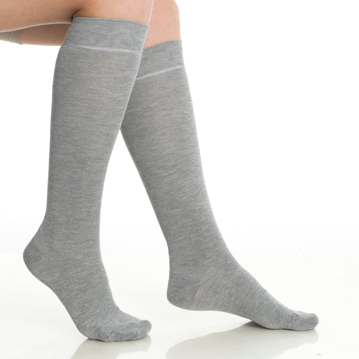 Women’s Bamboo Knee-High Socks 4-Pack – Soft &amp; Breathable