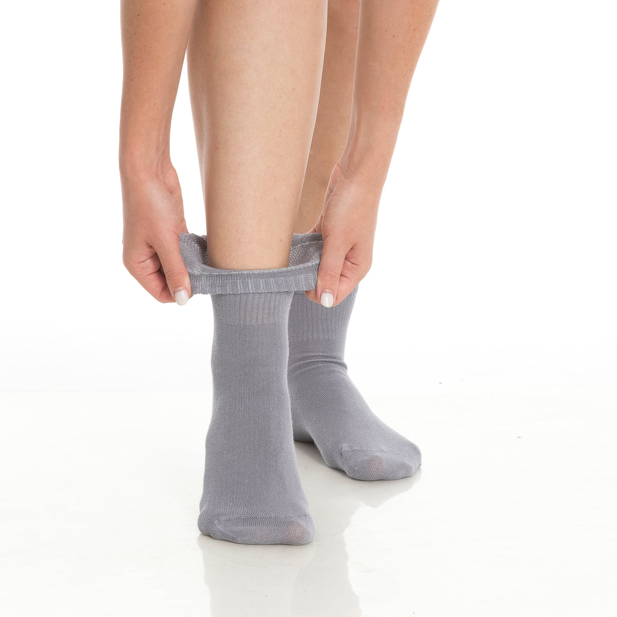 Men’s &amp; Women’s Bamboo Diabetic Ankle Socks 4-Pack
