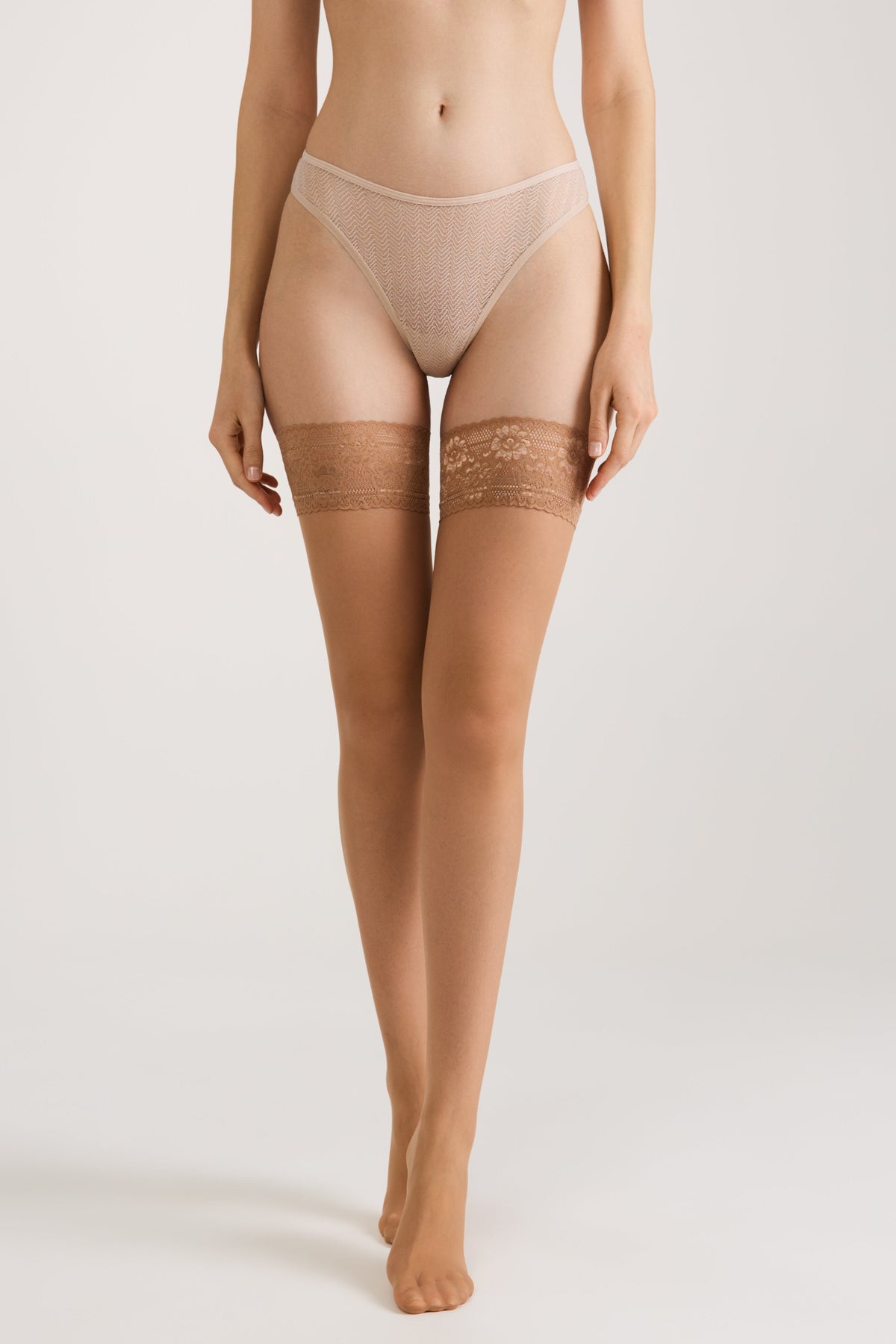 Stockings Conte Class 20 Den - Silicone Lace Top