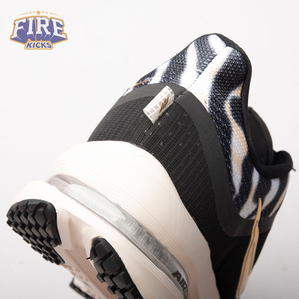 Nike Air Zoom Pegasus Premium Zebra IQ0368-010 Unisex