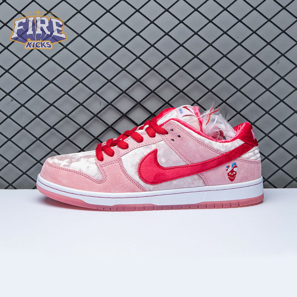 Dunk Low SB 'Valentine's Day' Unisex