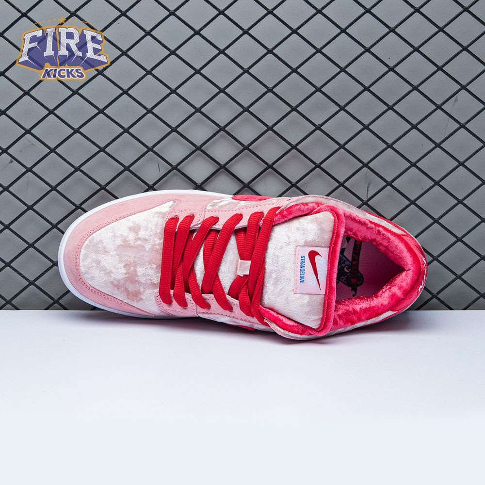 Dunk Low SB 'Valentine's Day' Unisex