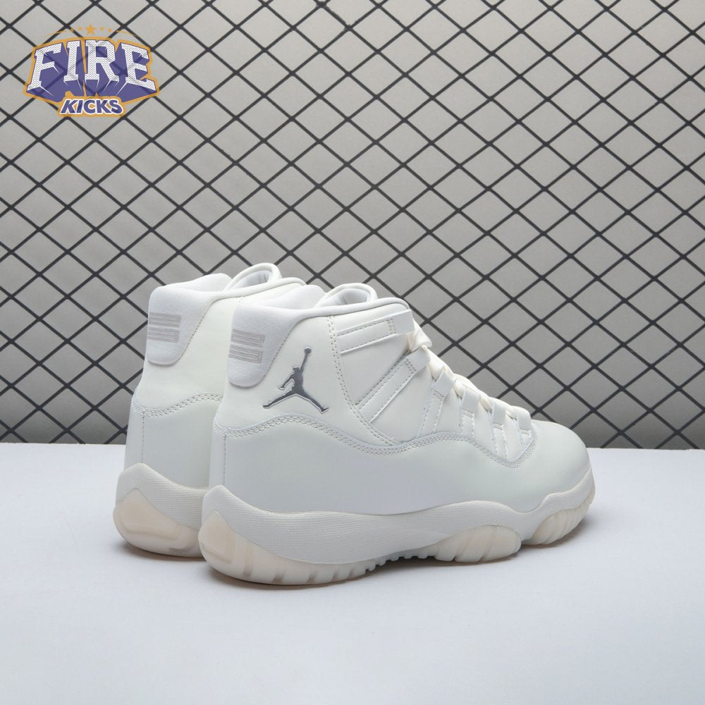 Jordan 11 Retro Pearl Unisex