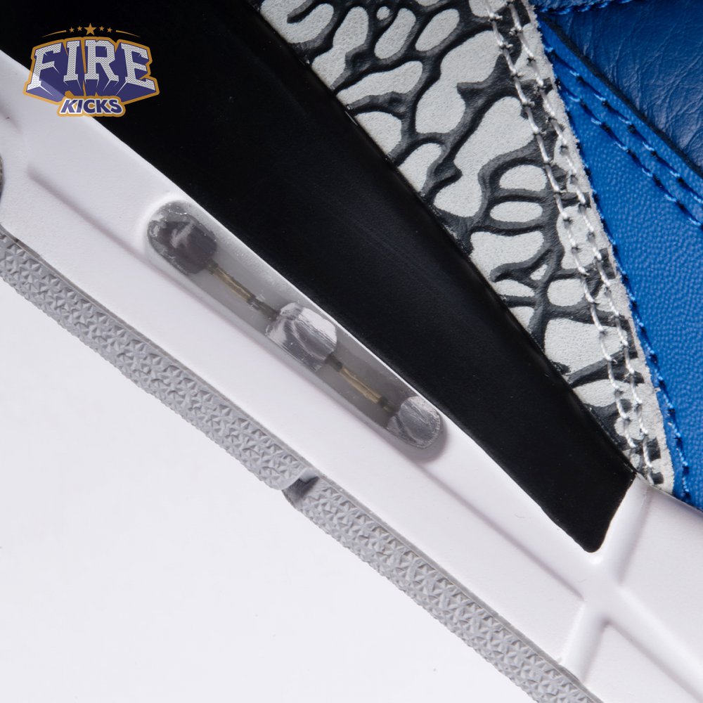 Jordan 3 Retro Varsity Royal Cement CT8532-400 Men's