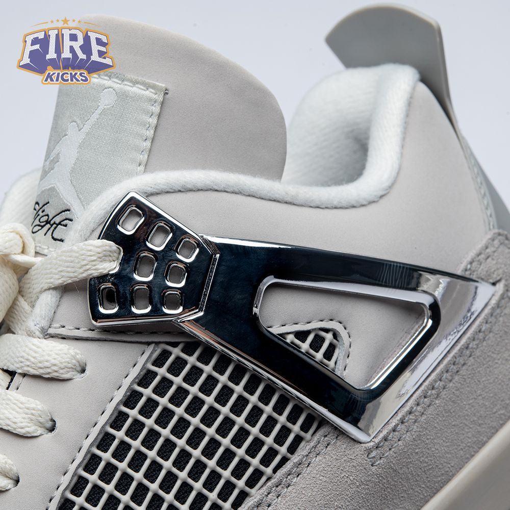 Jordan 4 Retro Frozen Moments AQ9129-001 Unisex