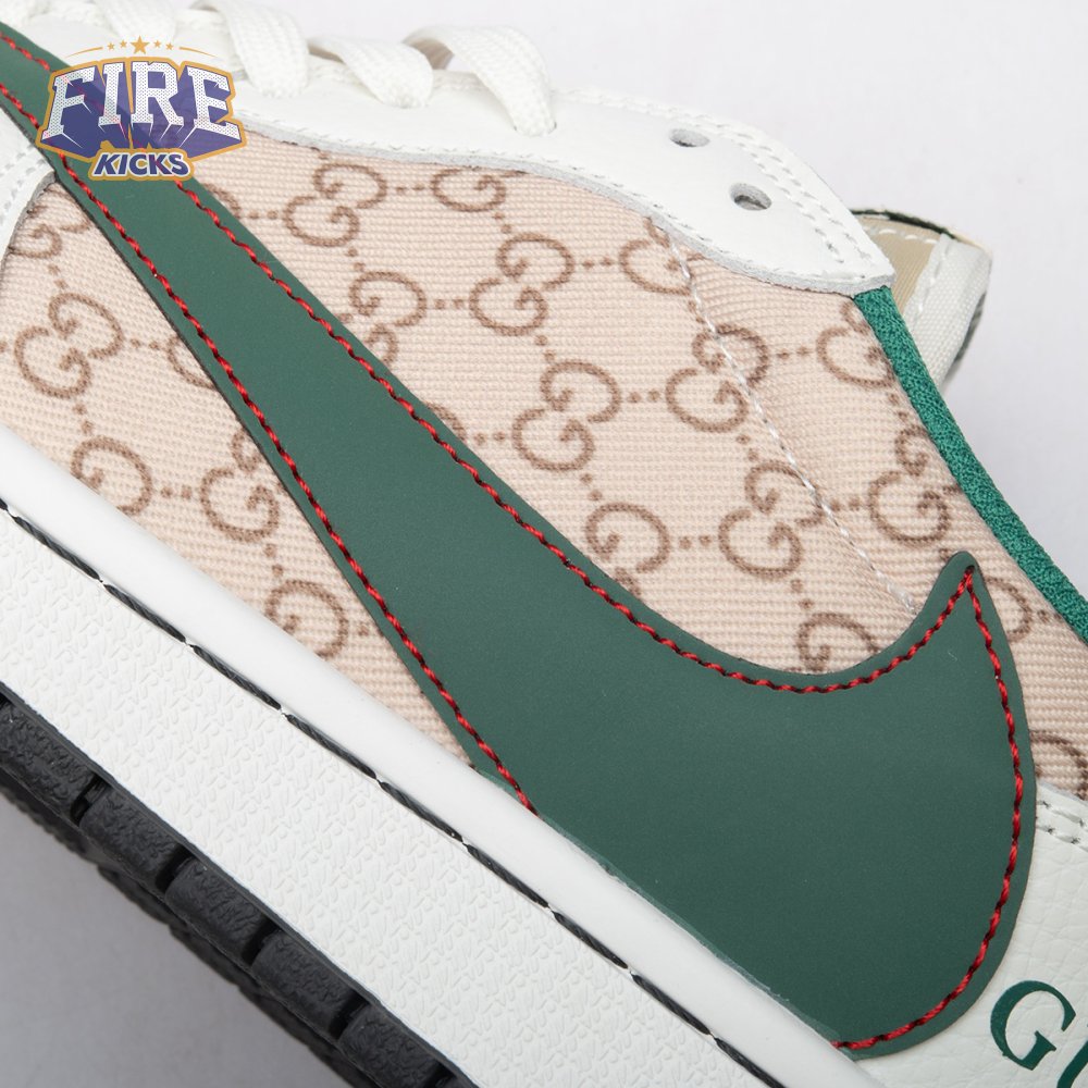 Travis Scott x Air Jordan 1 Low DZ5899-003 Unisex